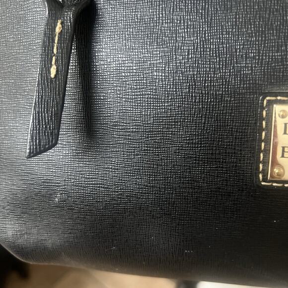 Dooney and Bourke Black Saffiano Leather Tote Handbag Red Interior Classic EUC - Picture 4 of 12